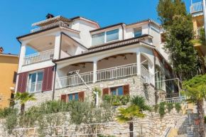 Luxury 1 Bedroom Apartment in Rabac